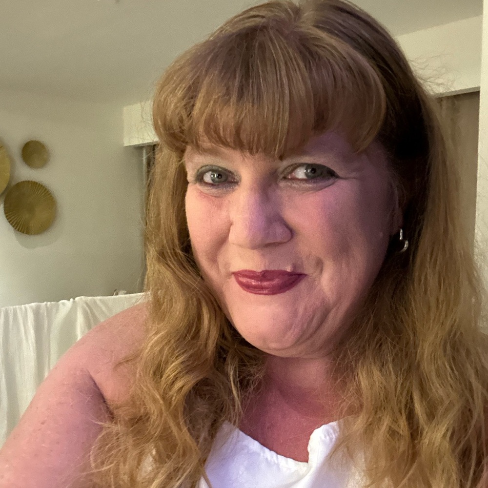 Meet your Posher, Stacey